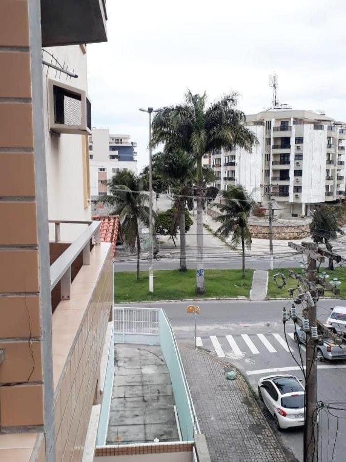 Apartamento Familia A 10 Mim Da Praia Do Forte Em カボ・フリオ エクステリア 写真